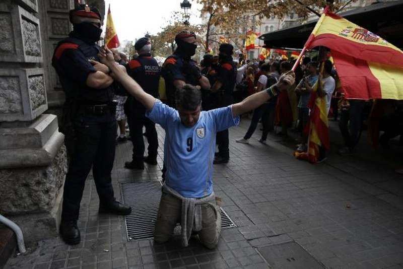 Sukob demonstranata u Barseloni, letjele stolice