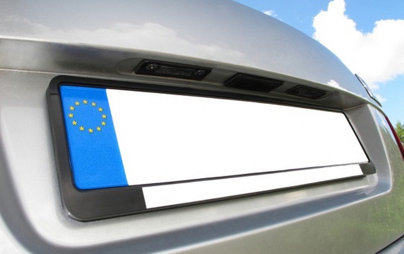 Novi automobili prodati u EU moraće da imaju funkciju automatskog poziva poslije nesreće