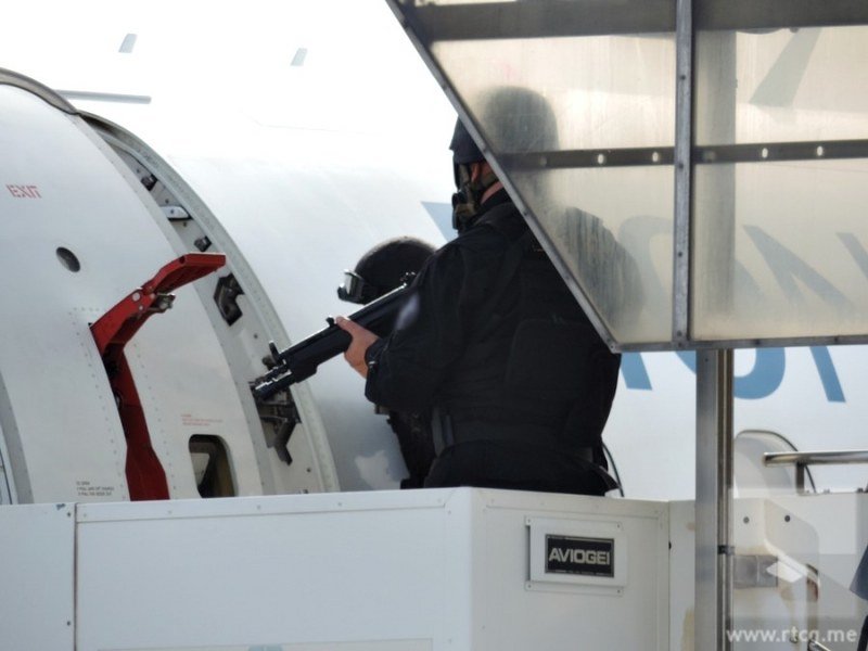 London: Policija pretresala ruski avion