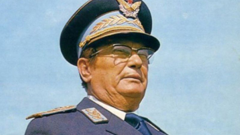 Josip Broz Tito promijenio kraj filma -Ko to tamo peva- (Video)