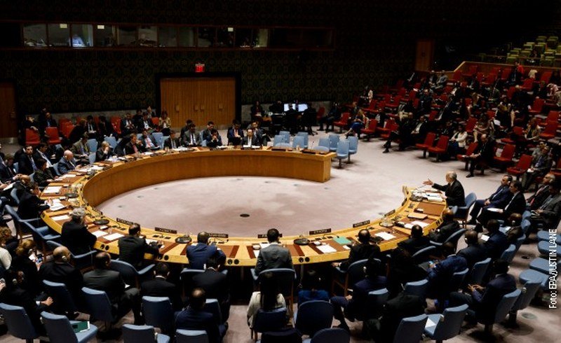 Savet bezbednosti UN o napadu na Siriju – oštra polemika Vasilija Nebenzje i Niki Hejli