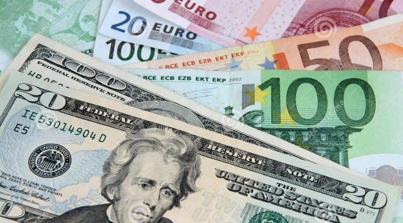 Dolar i euro ojačali, prate ih i berze