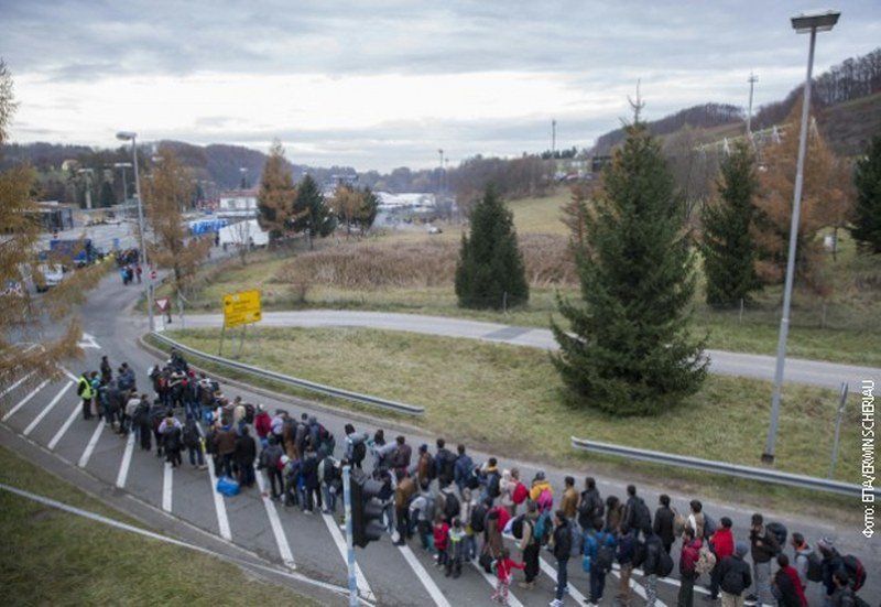 Slovenija - 82 migranta ilegalno ušla u zemlju – jedan se udavio u Kupi