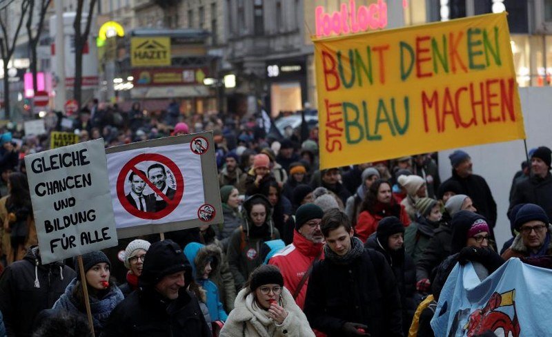 Beč, protest 100.000 ljudi zbog radnog vremena od 12 sati