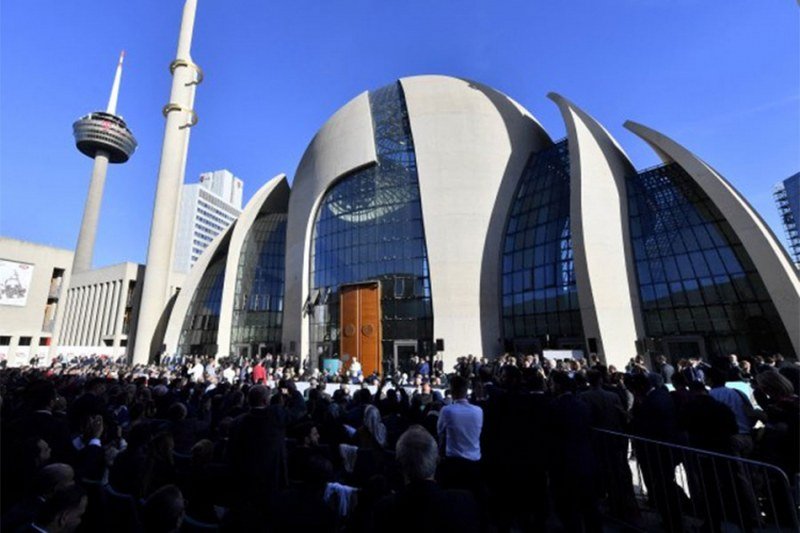 Erdoan otvorio najveću džamiju u zapadnoj Evropi