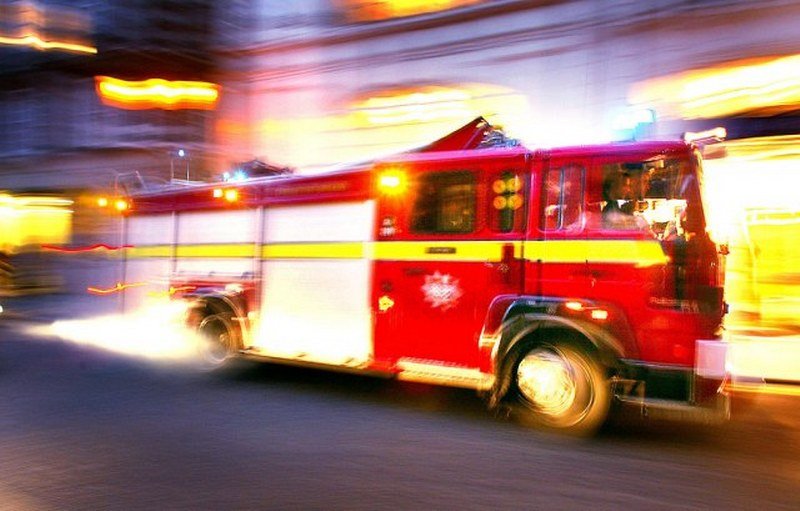 London: Gori osnovna škola, poslato 80 vatrogasaca
