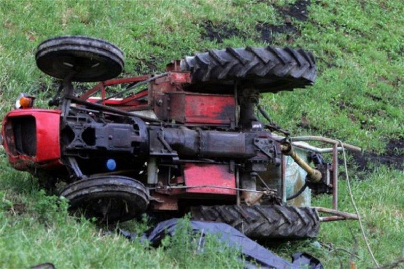 Nesreća - Kozarska Dubica: Pronađeno tijelo ispod traktora