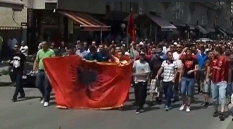 Novi udar na Srbe na Kosovu! Albanci napravili zasedu, pa kamenovali autobus sa vernicima!