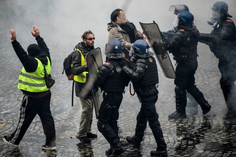 Francuska - Bude se i -plavi prsluci- Policija najavila proteste