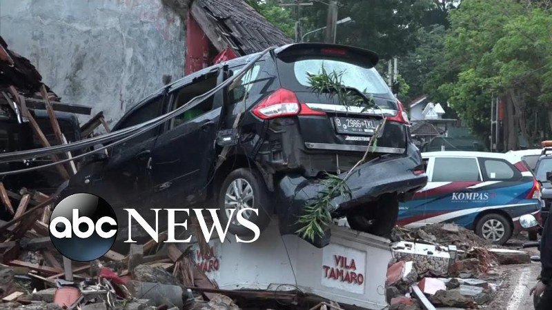 Raste broj žrtava cunamija u Indoneziji, stradala 281 osoba (Video)