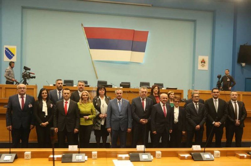 Tri mjeseca rada Društva -velikih stomaka- a mršavi rezultati rada Vlade Srpske