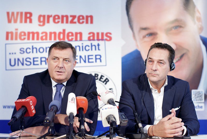 Pad Dodikovog političkog prijatelja napravio politički zemljotres - Sebastijan Kurc najavio prijevremene izbore u Austriji