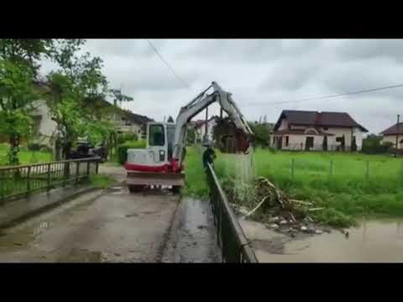 Uznemirujući sadržaj po zdrav razum - Kako su nadležni u Banja Luci pobijedili vodenu stihiju (Video) 