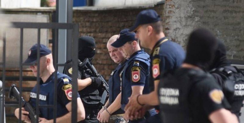 Osumnjičenog da je ubica Slaviše Krunića Benedi Đukanovića čuvao veliki broj policajaca, nosio i pancirni prsluk