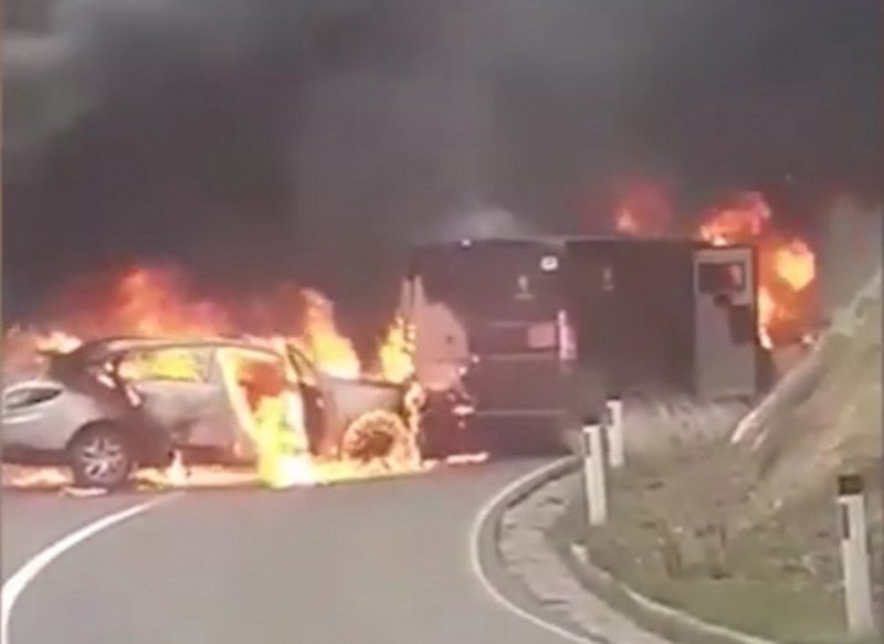 Opljačkano vozilo za prevoz novca kod Leposavića, ima povrijeđenih (Video)