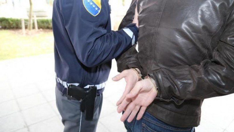 U Bosanskom Brodu uhapšeno pet službenika Granične policije
