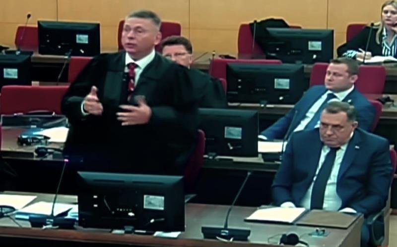 Na putu ili u bespuću - Vladavina prava ili anarhija: Suđenje Miloradu Dodiku pokazaće u kojem pravcu ide BiH