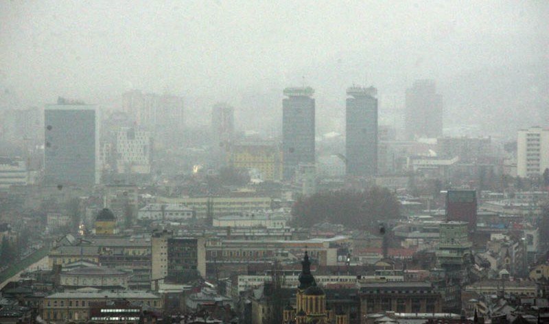 Zagađenje pravi opsadno stanje u Sarajevu: Sindikat zahteva obustavu nastave