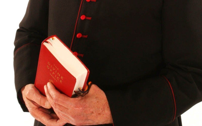 Umirovljeni sveštenici pisali Katoličkoj crkvi, traže da se ukine celibat