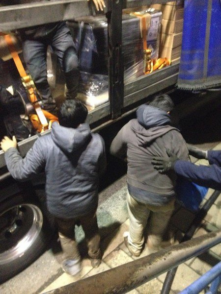  Hrvatska: U Istri otkriveno 20 migranata u teretnom vozilu