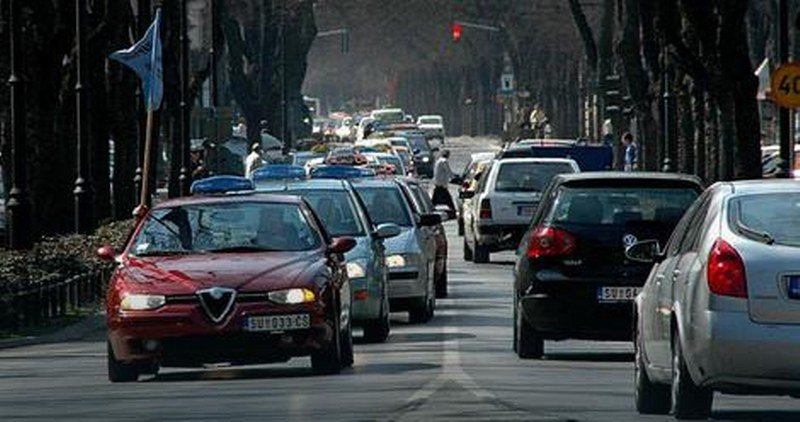 Vozači, pažljivo: Pojačan saobraćaj očekuje se krajem nedelje, opasnost od nesreća