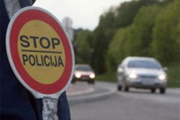 Obustava saobraćaja na putu Kola-Stričići