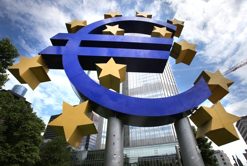 Nemačka treba da napusti evro