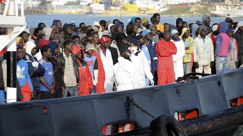 Španski brod spasio 651 migranta u Sredozemlju
