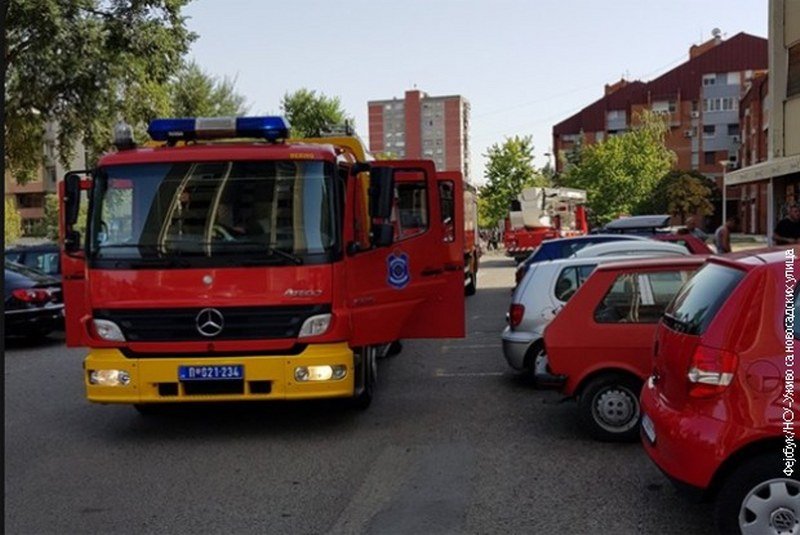 Požar u zgradi u Novom Sadu, povređeno dvoje dece