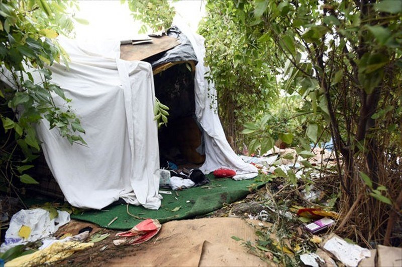 Beograd: Na ulici pronađeni beba i malo dete