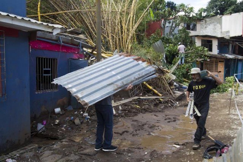 -Nejt- postao uragan, novi bilans 28 mrtvih