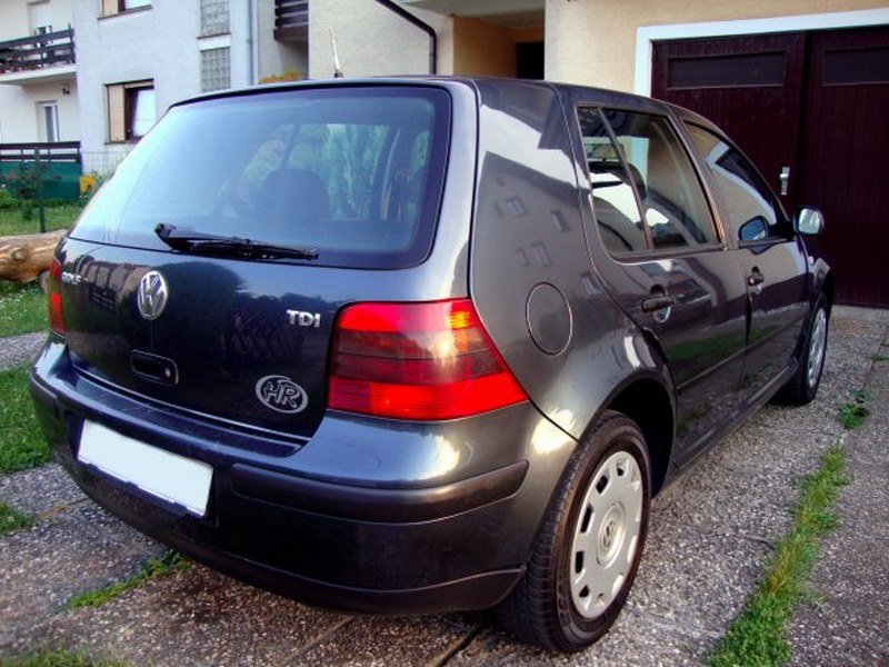 Dnevno u Beogradu nestanu tri automobila, favorit je golf