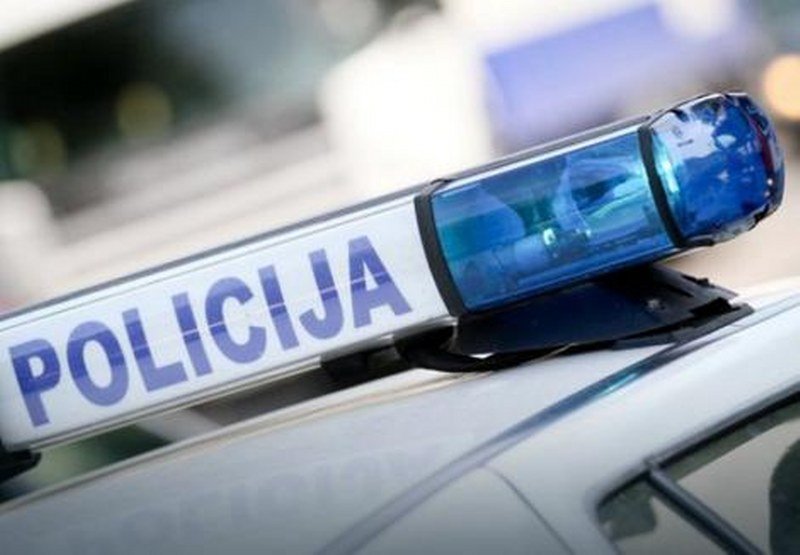 Tri osobe povređene u saobraćajnoj nezgodi kod Trnova