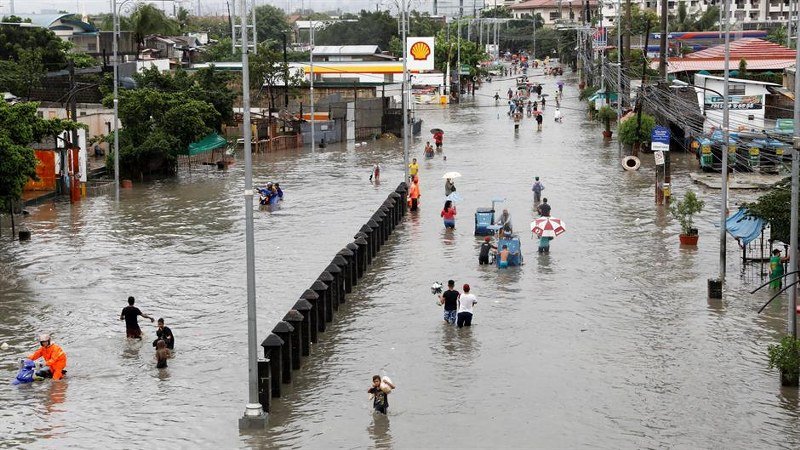 Više od 30 mrtvih u klizištima i poplavama na Filipinima