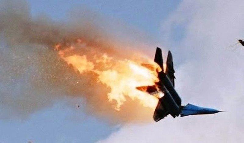 Oboren sirijski vojni avion, poginuo pilot