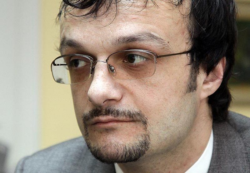 Dejan Mirović: Vučićev -unutrašnji dijalog-  Priznajmo Kosovo, ali ne priznajmo da smo priznali