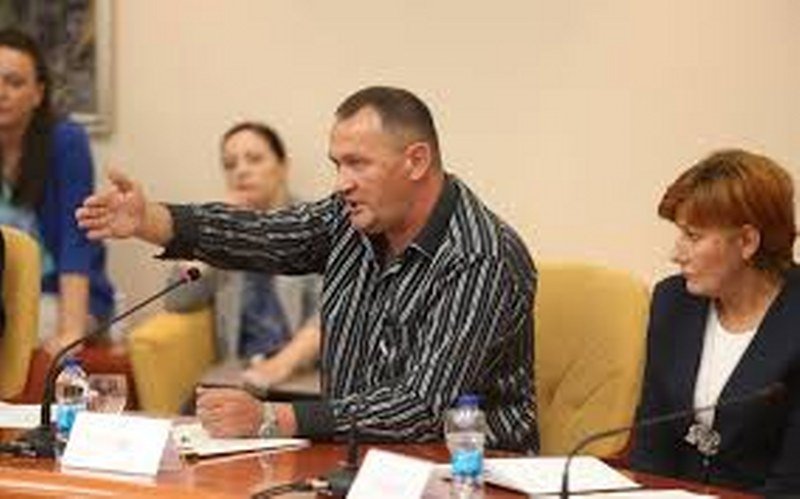 Umjesto priželjkivanog -Davidovog proljeća- Moj ultimatum