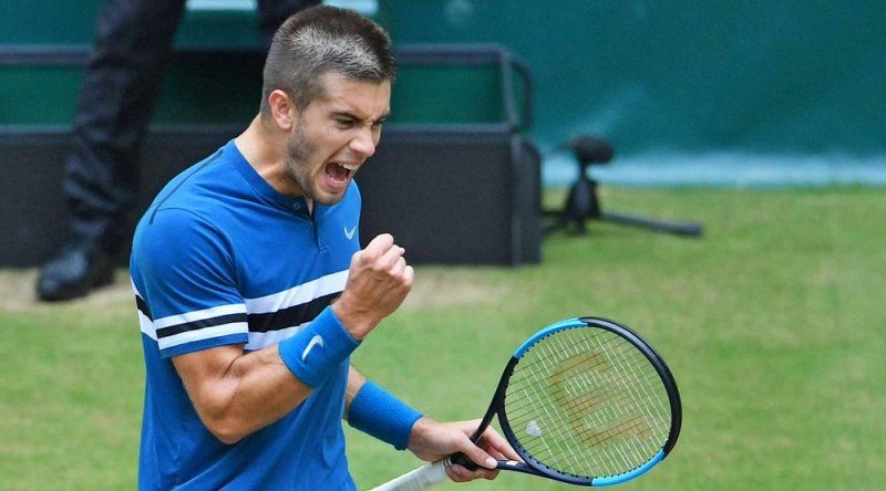 Ćorić srušio Federera i osvojio trofej u Haleu