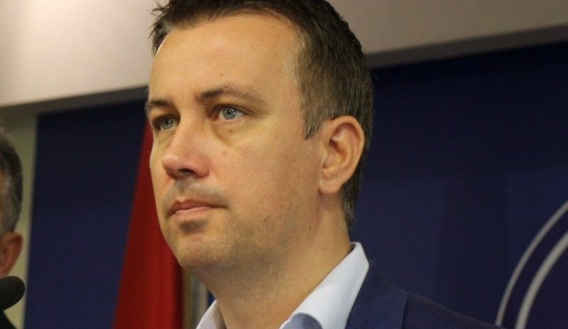 Večeras u Banja Luci je Državna mafija pokušala da ubije novinara BN TV Vladimira Kovačevića