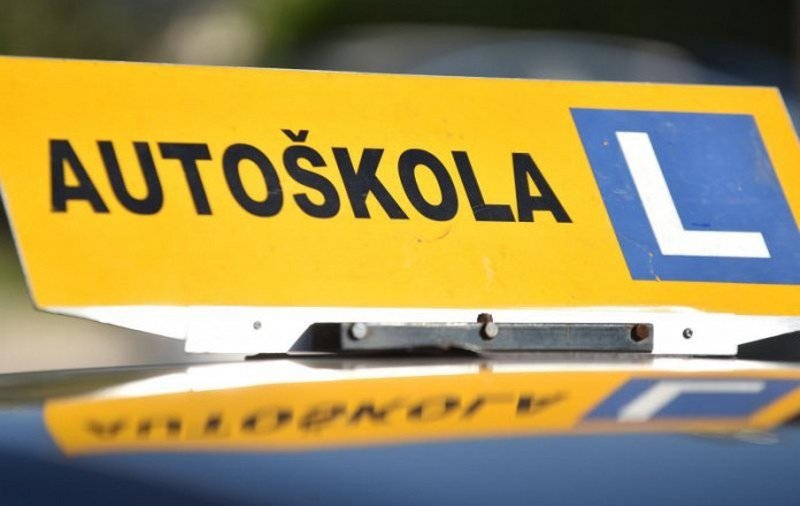 Polaganje vozačkog ispita kandidate u BiH uskoro bi moglo koštati i do 1 600 KM