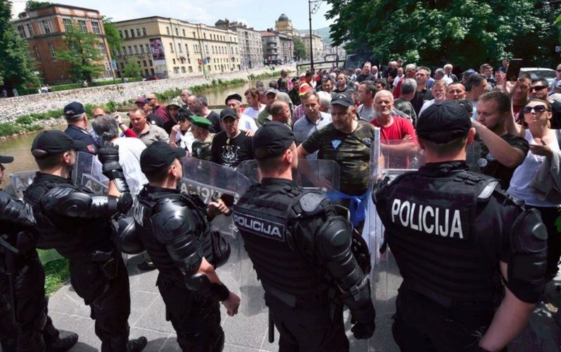 Žrtva brutalnog sistema - Preminuo Ramo Bećirović, demobilisani borac uhapšen u srijedu u Sarajevu
