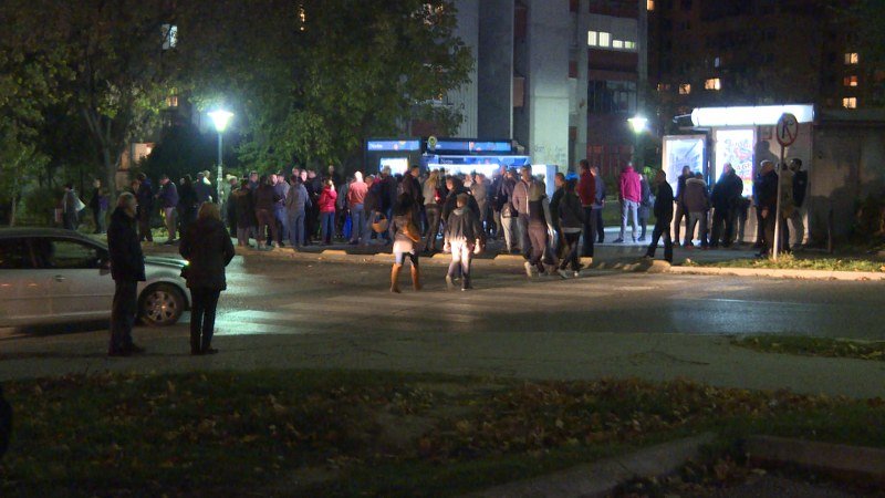 Novo okupljanje građana u Sarajevu zbog ubistva policajaca