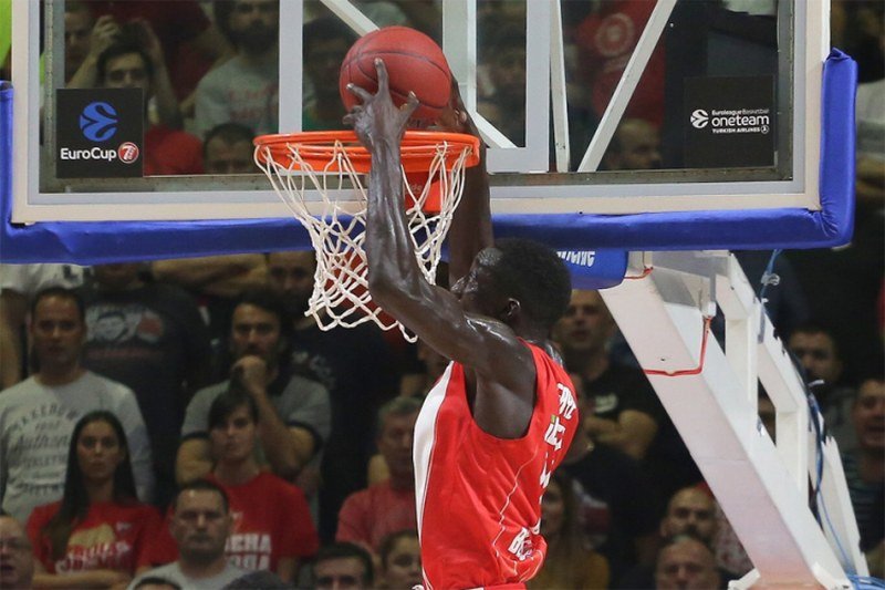 Zvezda razbila Galatasaraj 30 razlike