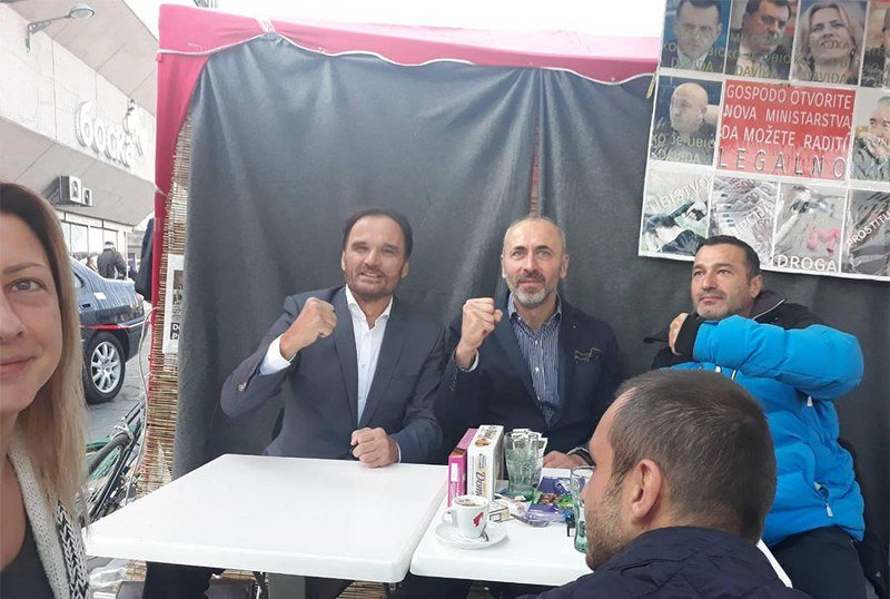 Nobilo i Feraget jutros sa Davorom Dragičevićem na Davidovom trgu