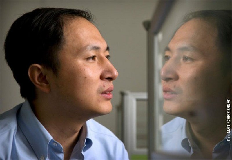 Smrtna kazna za -oca- genetski modifikovanih bliznakinja