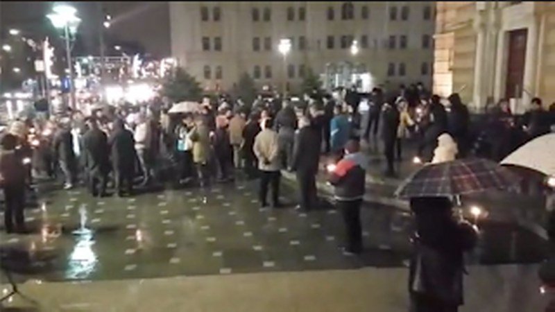 -Prvada za Davida- 286.dan: Majke Suzane nije bilo - Ne zna se šta je sa Davorom - Banjalučani palili svijeće za Davida (Video)