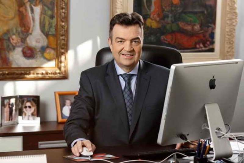 Knežević iz Londona - Milo se trese kao prut - Traži međunarodnu podršku ali uzalud - Uz njega i Beba Popović