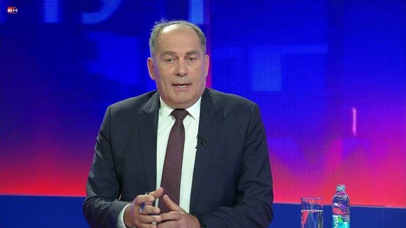 Hrvatske obabeštajne službe vršljaju po BiH - U akciji uključen novinar RTRS Mato Đaković, kum Milorada Dodika