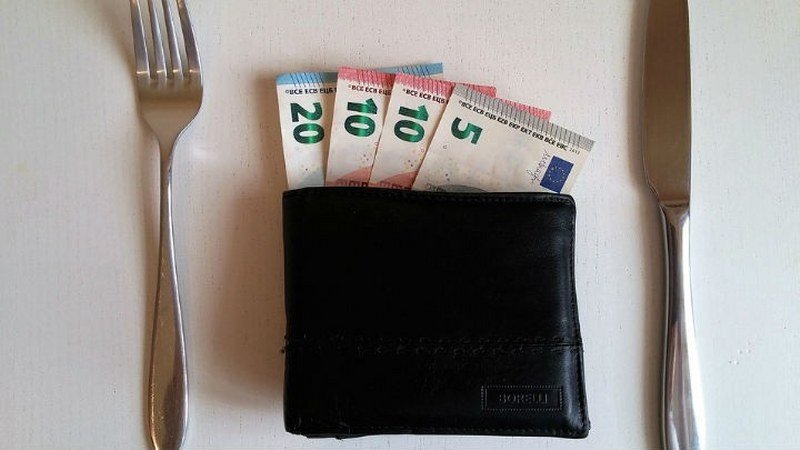 Ako planirate da idete -trbuhom za kruhom- : Evo koliko košta radni sat u EU