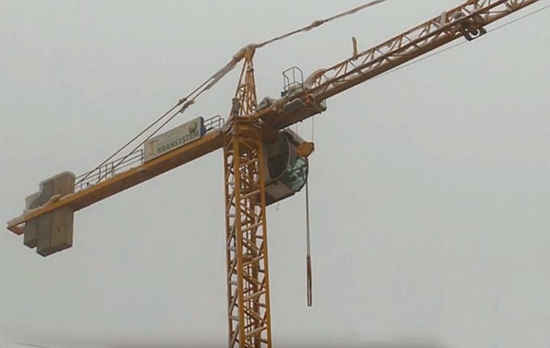 Hrvatska - Radnik iz BiH pao s građevinske dizalice s visine od 35 metara